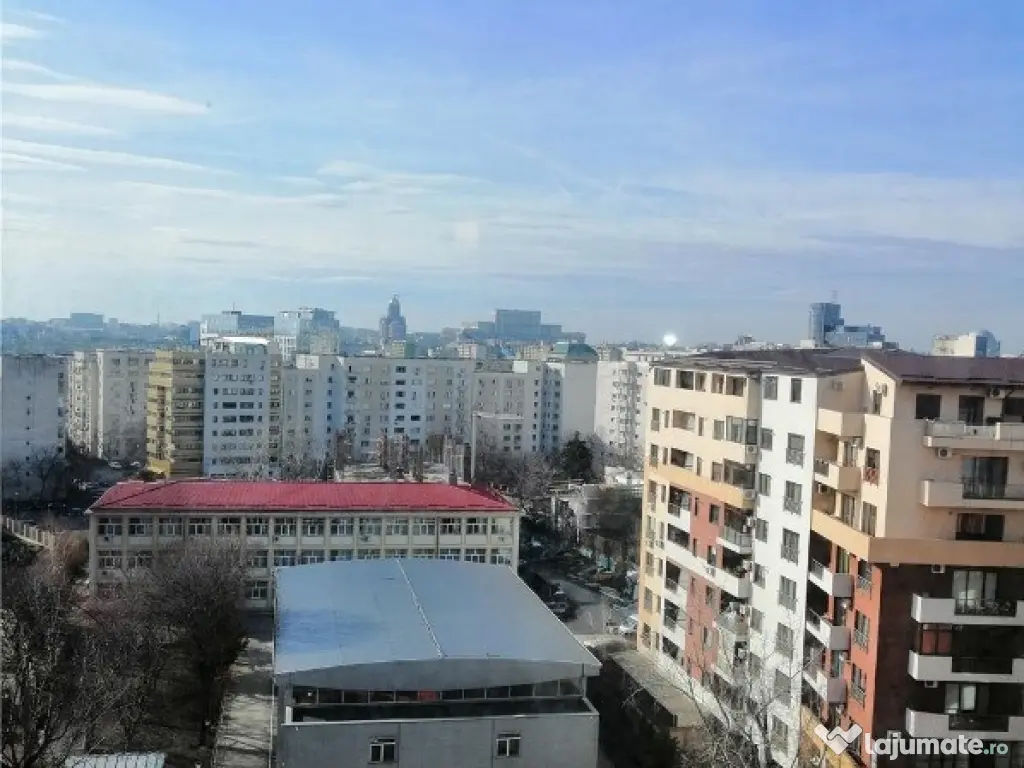 Apartament 3 camere Nerva Traian 