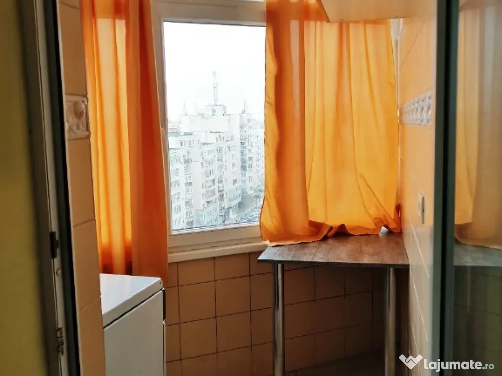 Apartament 3 camere Nerva Traian 