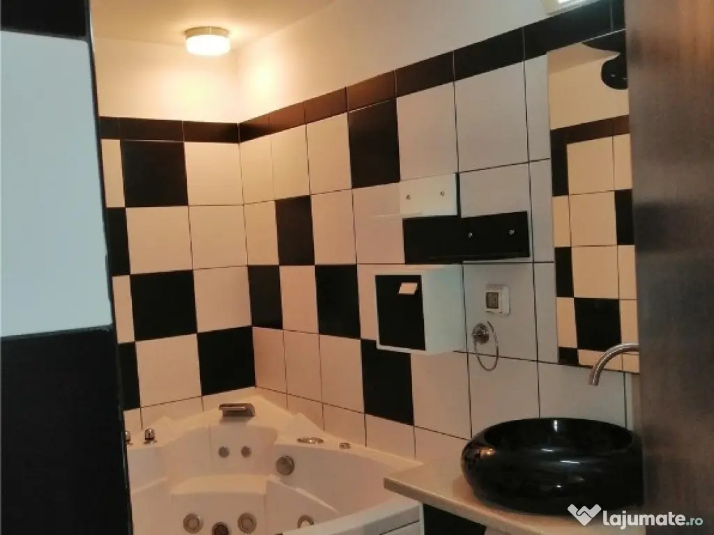 Apartament 3 camere Nerva Traian 