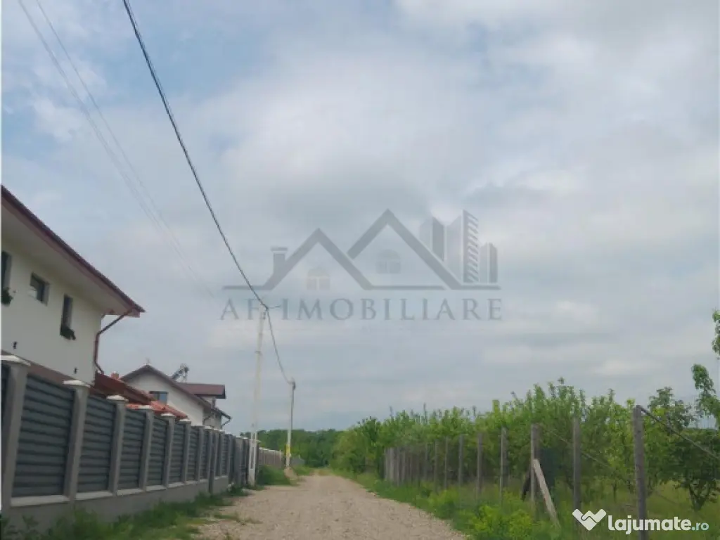 Valea Ursului aproape de padure 2 LOTURI de 600mp cu utilita 