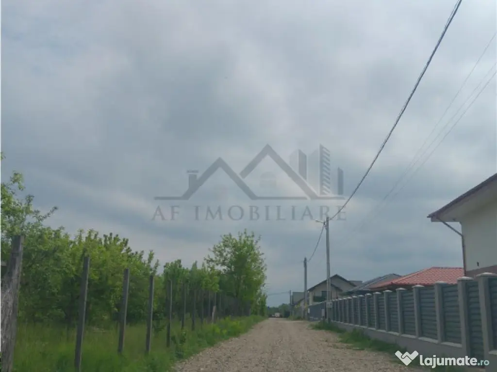 Valea Ursului aproape de padure 2 LOTURI de 600mp cu utilita 