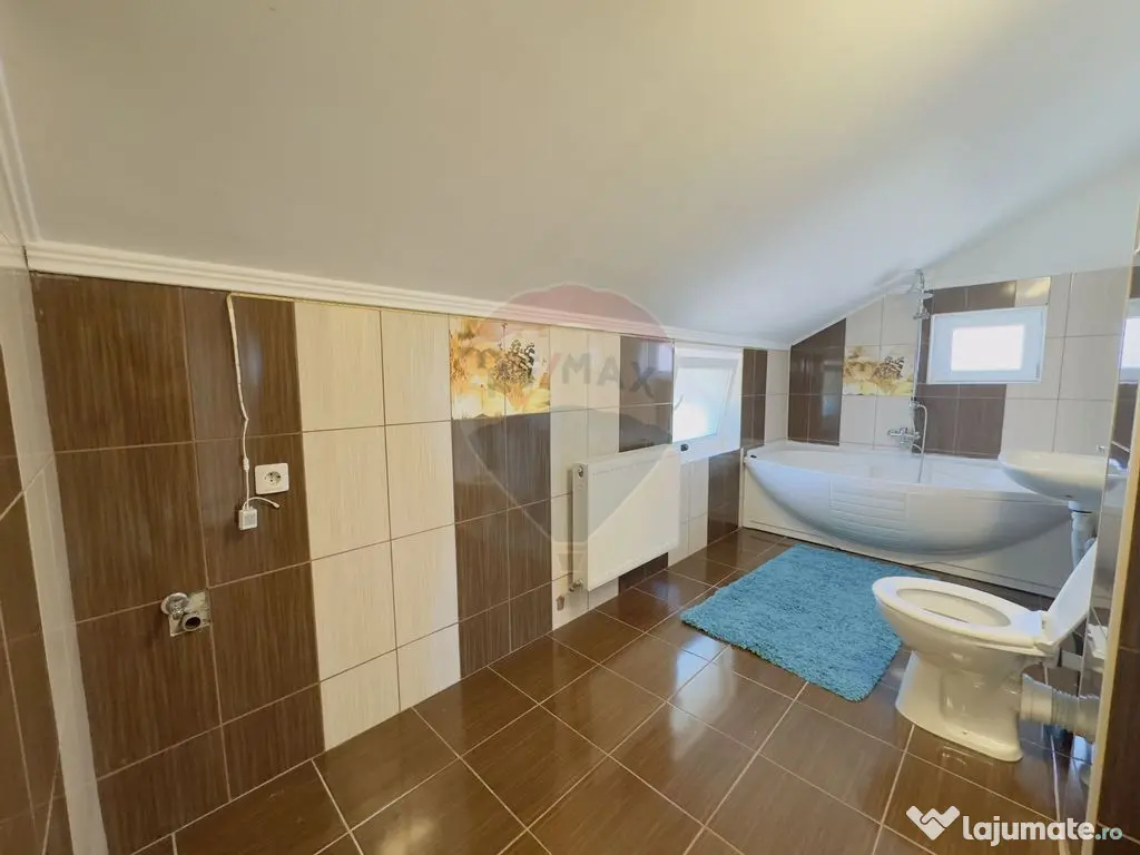 Casă cu 5 camere de vânzare Cartier Orizont 2 Paleu zon...