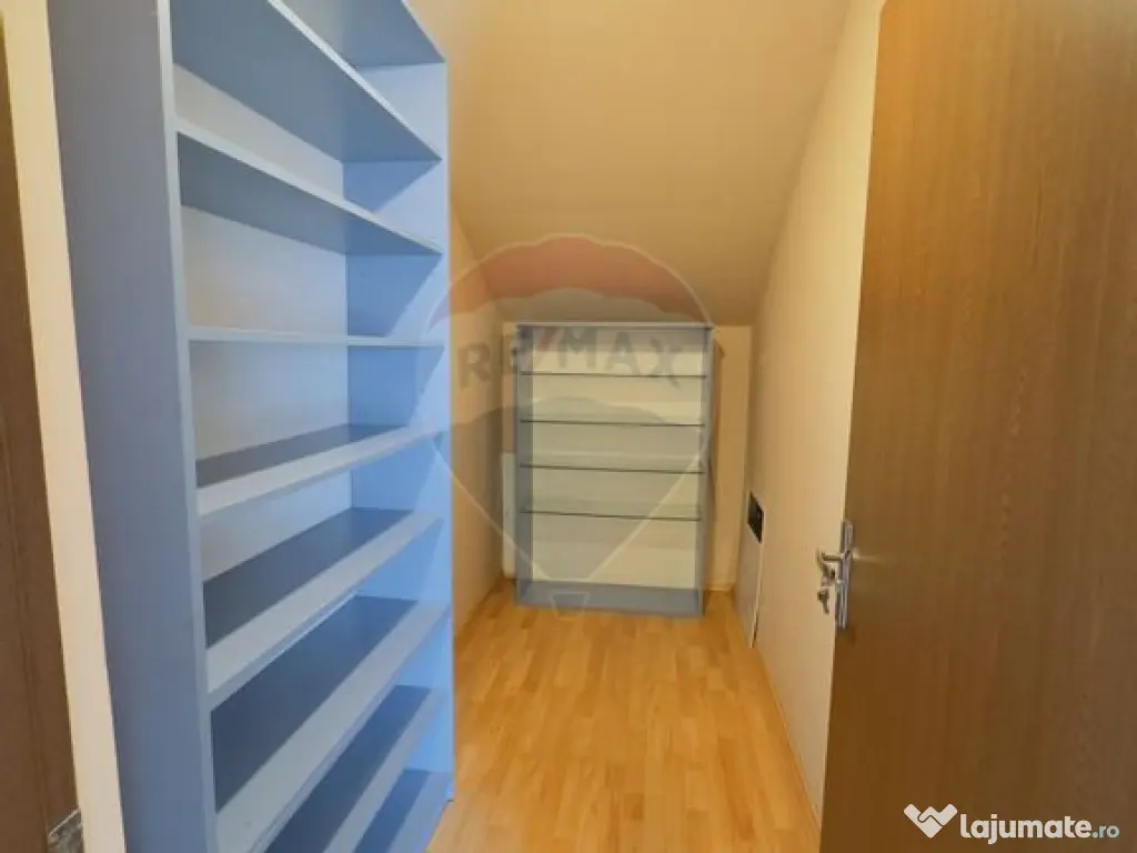 Casă cu 5 camere de vânzare Cartier Orizont 2 Paleu zon...