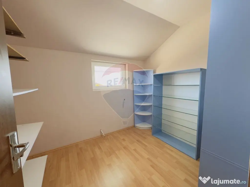 Casă cu 5 camere de vânzare Cartier Orizont 2 Paleu zon...