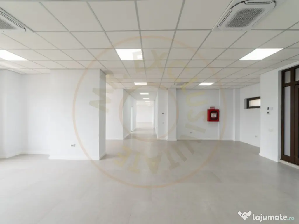 Spațiu comercial generos – 160 mp – poziție premium pe