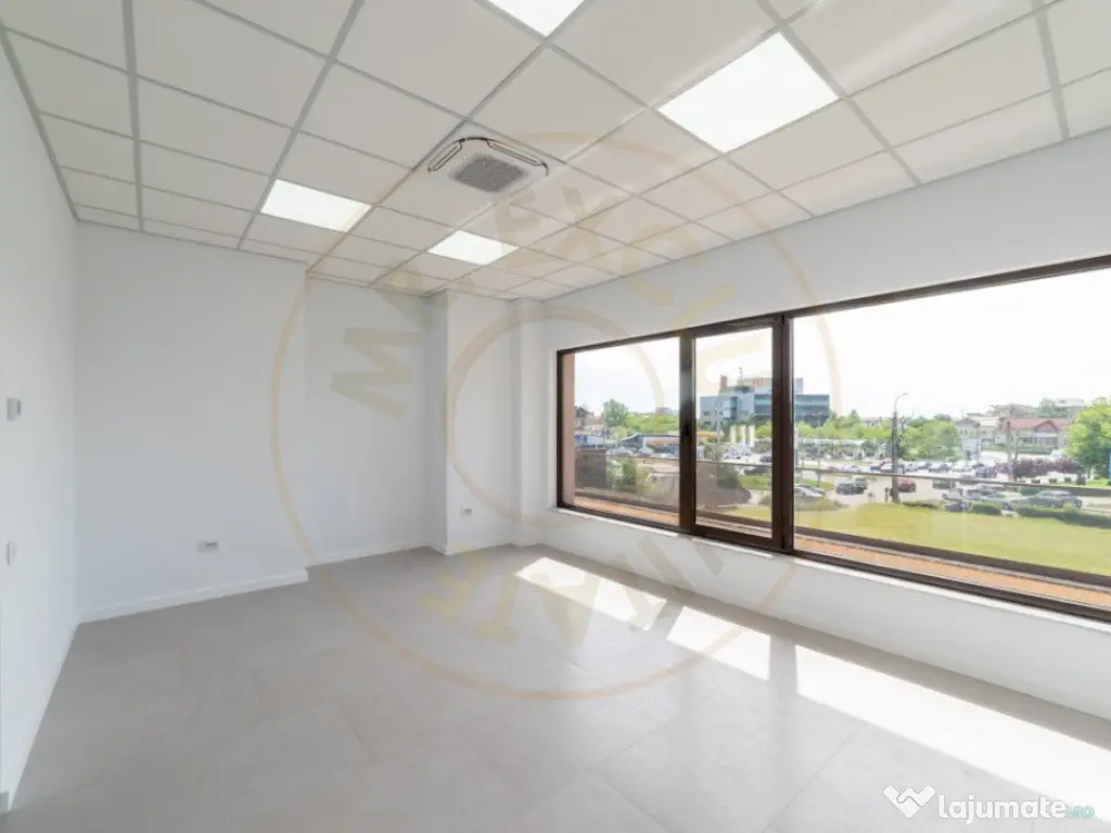 Spațiu comercial generos – 160 mp – poziție premium pe