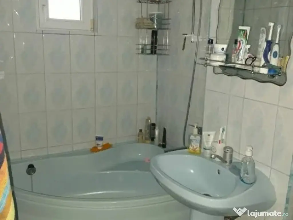 2 camere in zona Medicinei