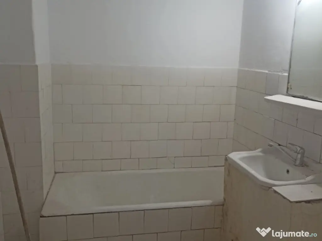 De vânzare apartament cu 2 camere în Sfântu Gheorghe