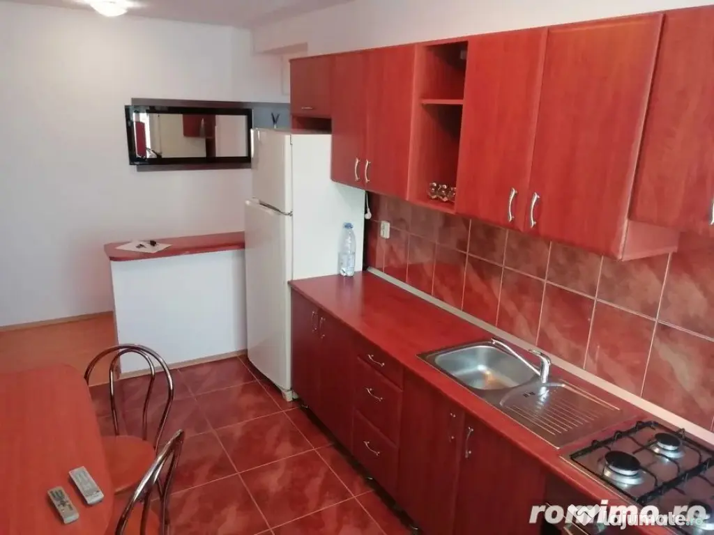 2 camere in zona Lipovei