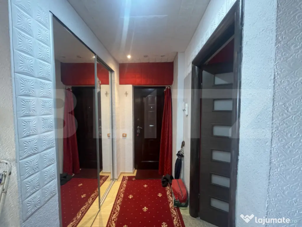 Apartament 3 camere, 80 mp, 2 terase mari, mobilat complet,