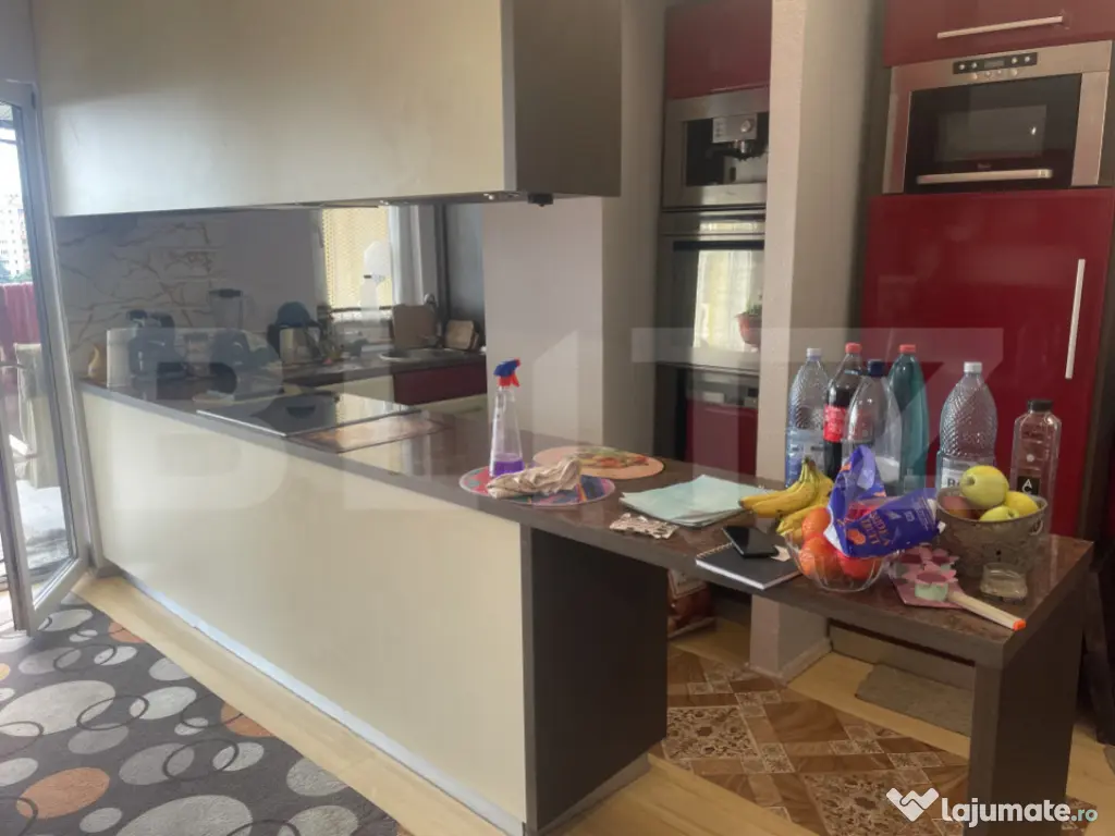 Apartament 3 camere, 80 mp, 2 terase mari, mobilat complet,