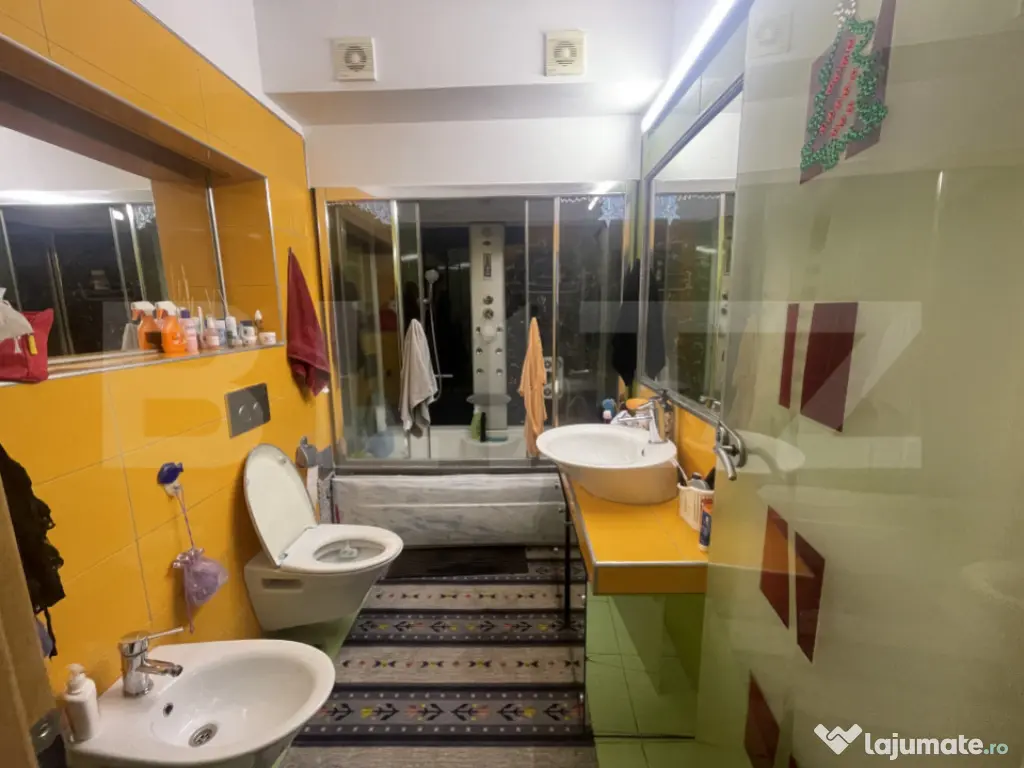 Apartament 3 camere, 80 mp, 2 terase mari, mobilat complet,