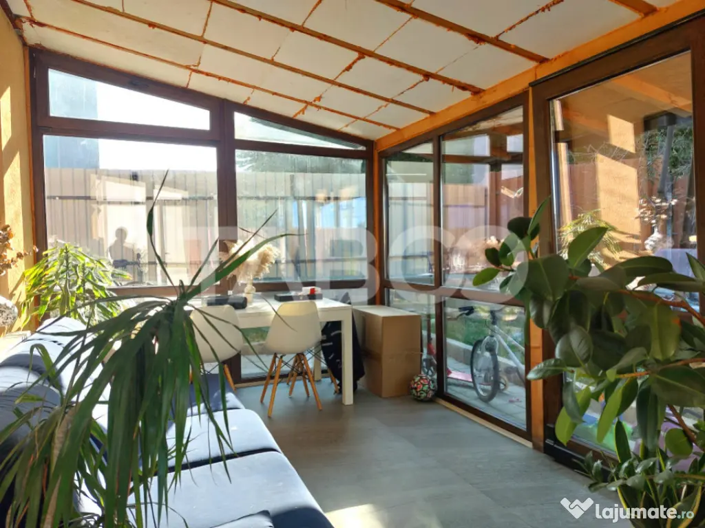 Pret avantajos-Casa individuala 146 mp 5 camere 238 mp teren 