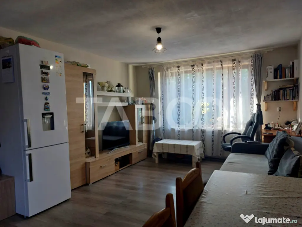 Pret avantajos-Casa individuala 146 mp 5 camere 238 mp teren 