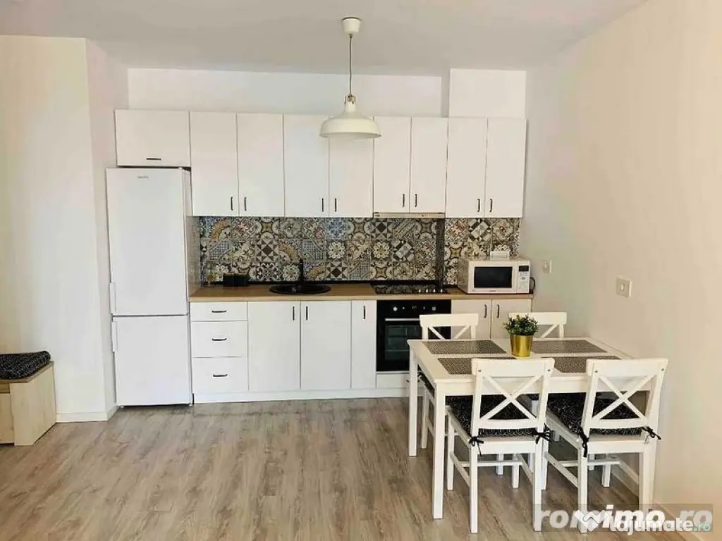 3 camere in zona Centrala