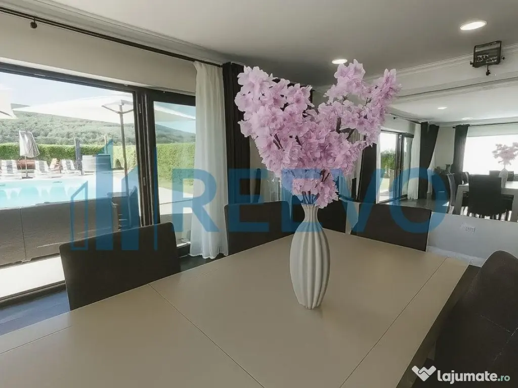 Proprietate pentru investiție cu Piscină în Hemeiuș