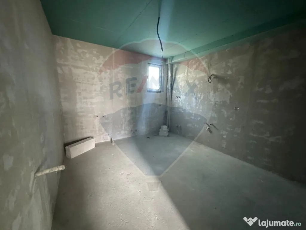 Casă / Vilă cu 3 camere în Câmpineanca