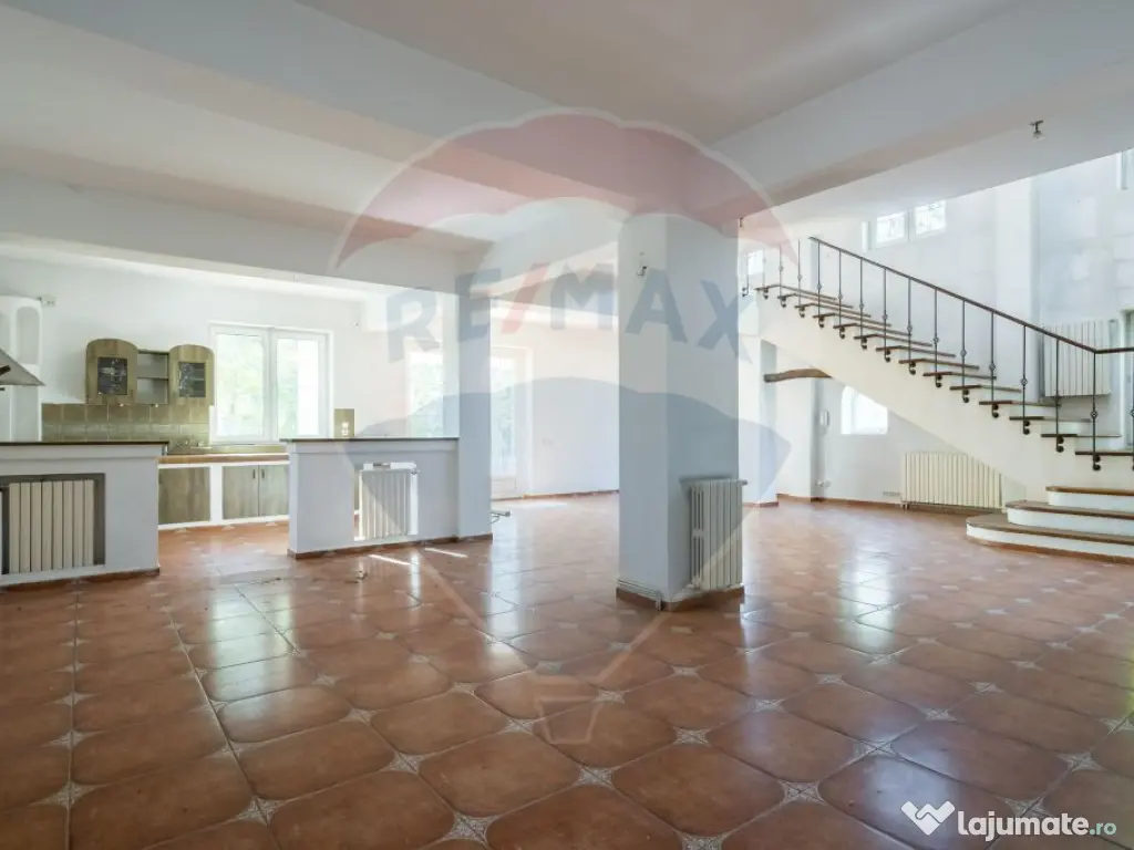 Vila 474 mp utili deschidere direct lac Snagov 1250 mp teren 