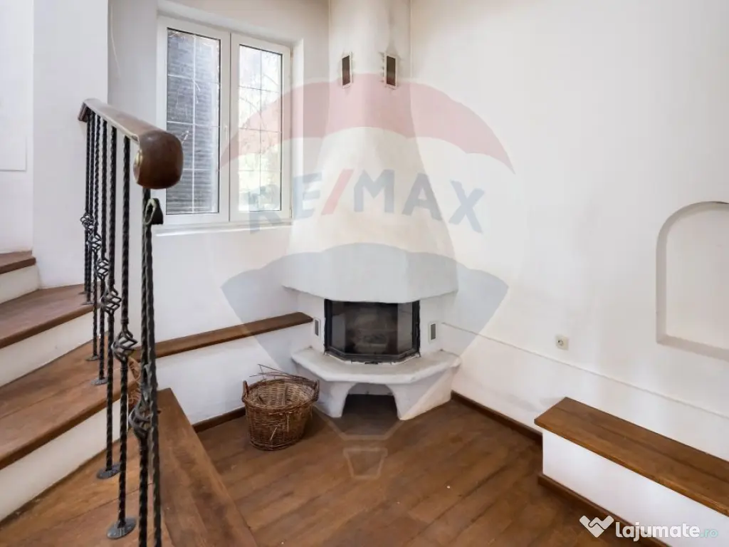 Vila 474 mp utili deschidere direct lac Snagov 1250 mp teren 