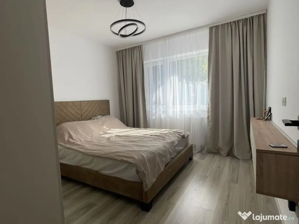 Apartament 2 camere semidecomandat- zona Dacia 