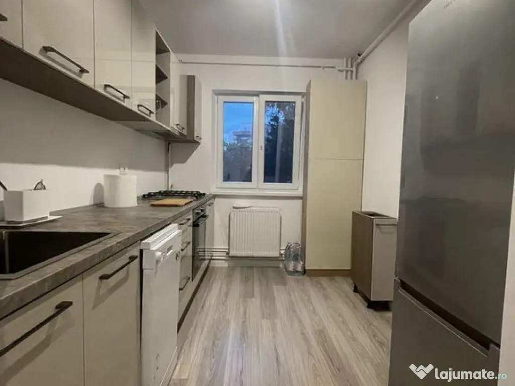 Apartament 2 camere semidecomandat- zona Dacia 