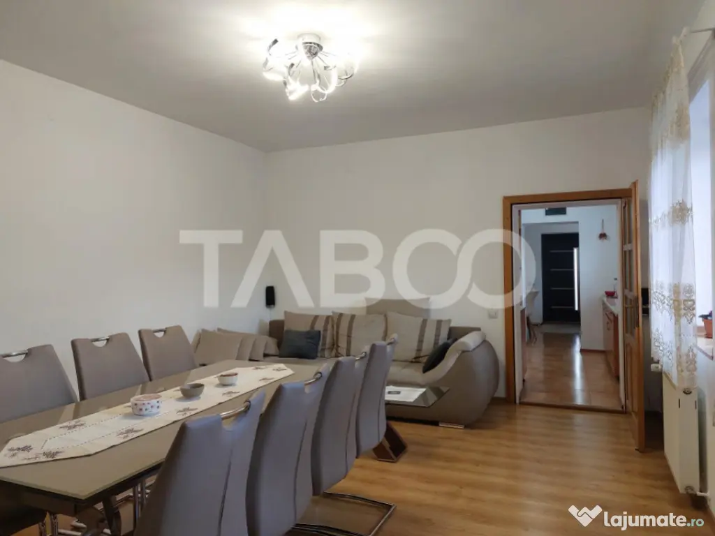 Casa 109 mp 4 camere pivnita terasa loc parcare curte comuna 