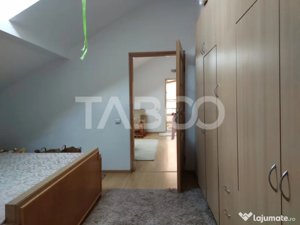 Casa 109 mp 4 camere pivnita terasa loc parcare curte comuna 