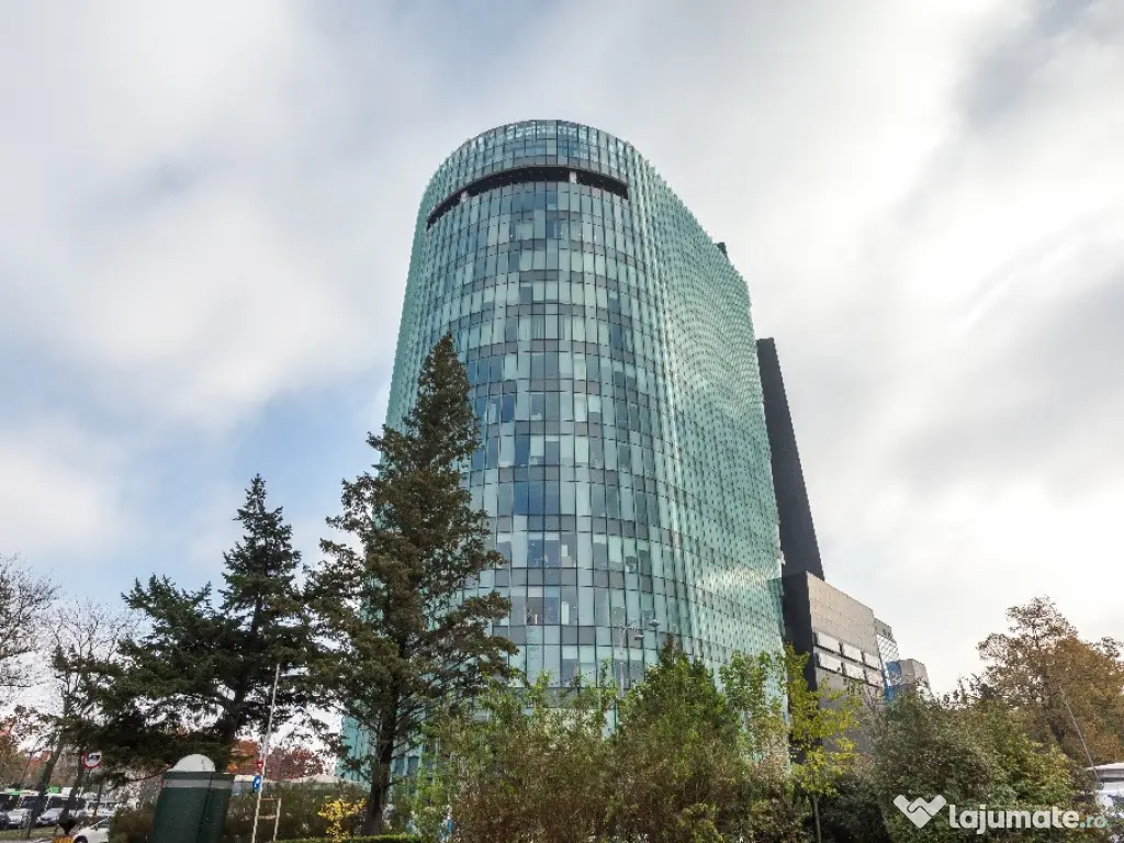 Alăturați-vă unui mediu de co-working cooperativ în Regus Charles de 