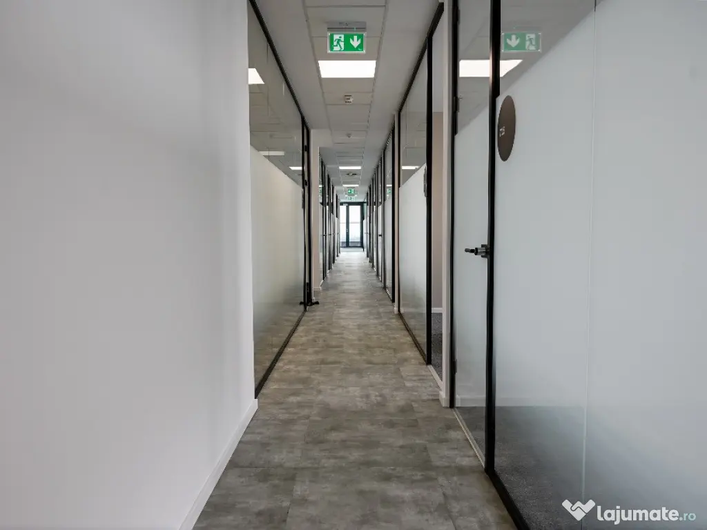 Spațiu de birou privat pentru 3 persoane în Regus Vox Technology Park 