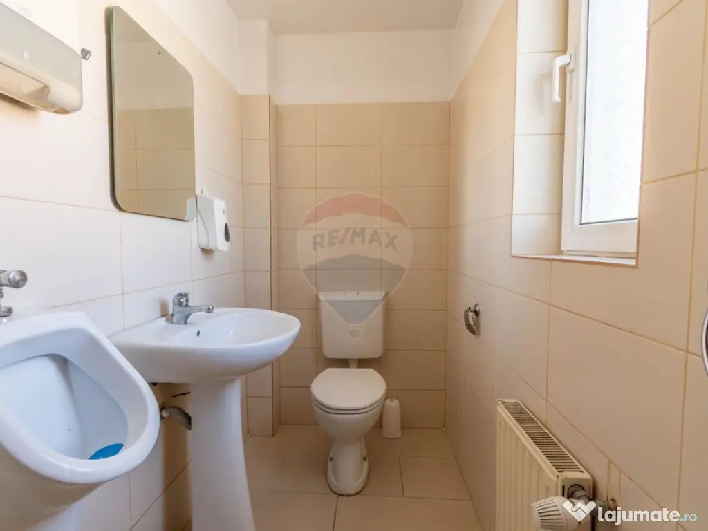 Casa cu 12 camere de inchiriat, Str. Traian