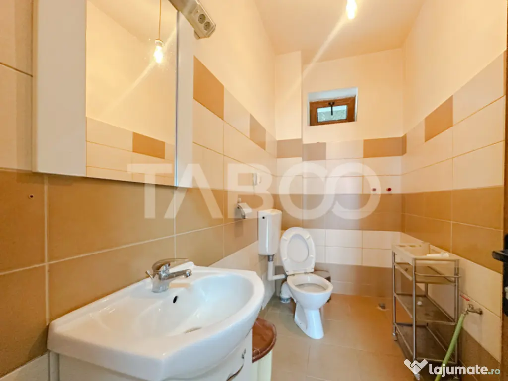 Apartament cu 2 camere decomandate in Centru pretabil si pen