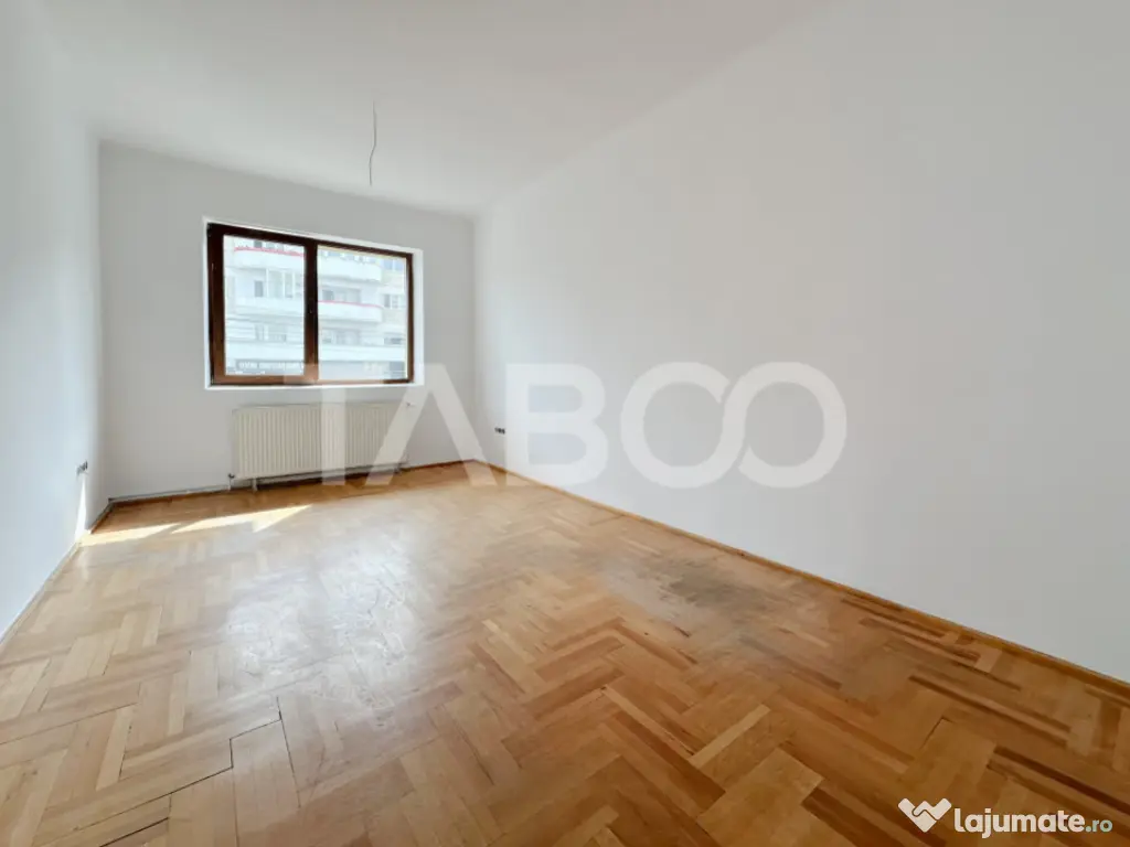 Apartament cu 2 camere decomandate in Centru pretabil si pen