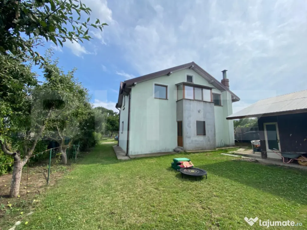 Casă spațioasă cu teren generos de 1910mp Valea Ursului I