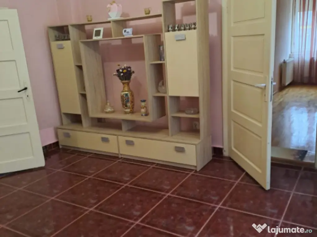 CASA DE VANZARE IN HD 