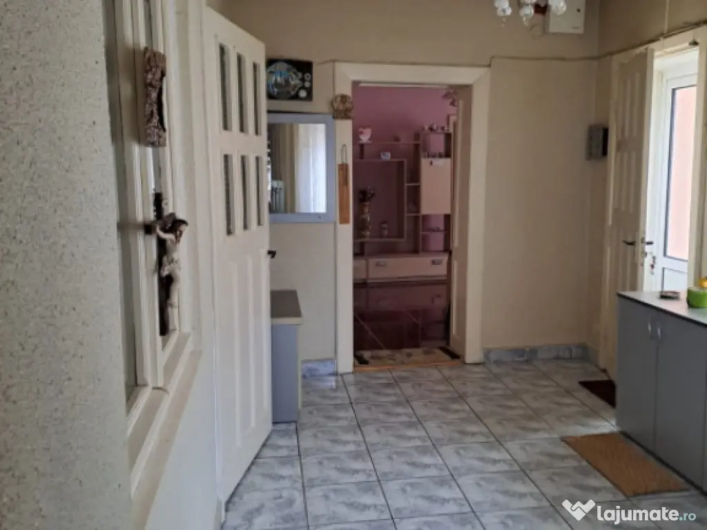 CASA DE VANZARE IN HD 