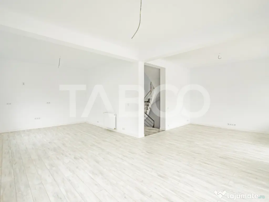 Casa individuala de vanzare 177 mpu 5 camere garaj 3 terase 