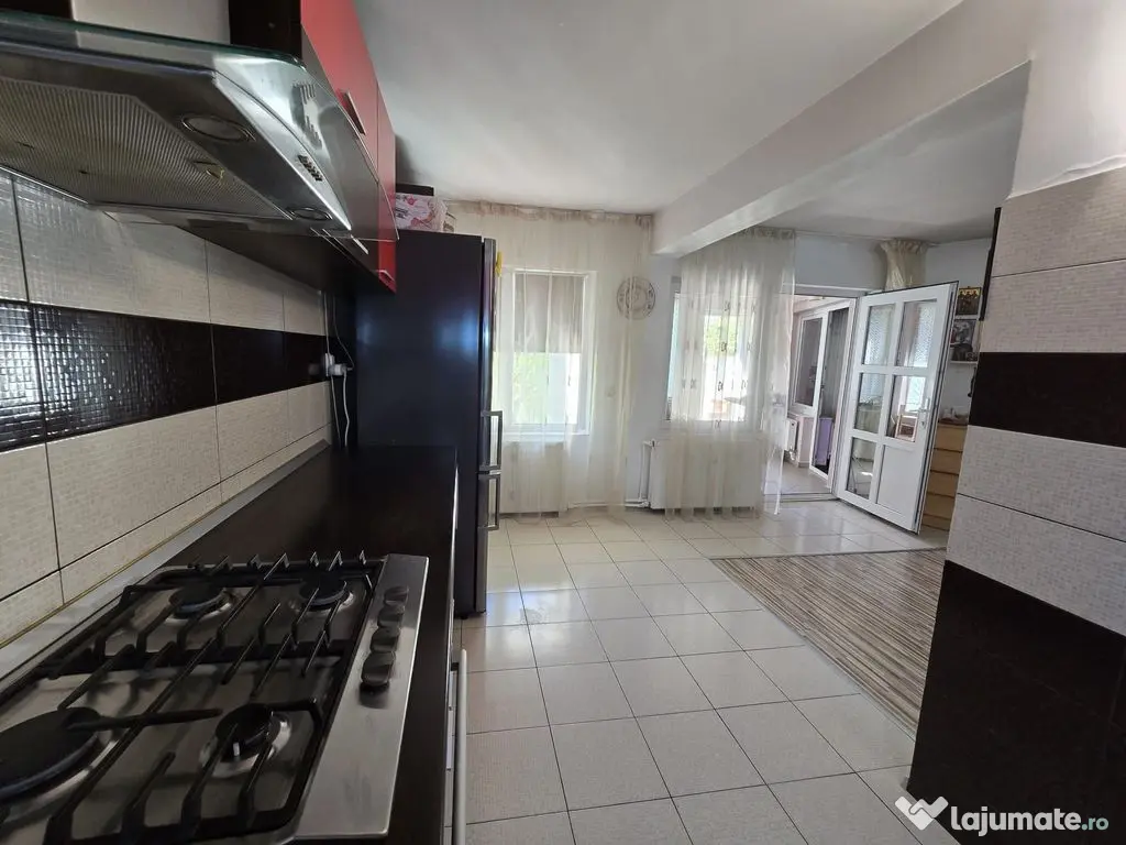NAVODARI- Duplex P+1 de vanzare | aproape de Kaufland, ga...