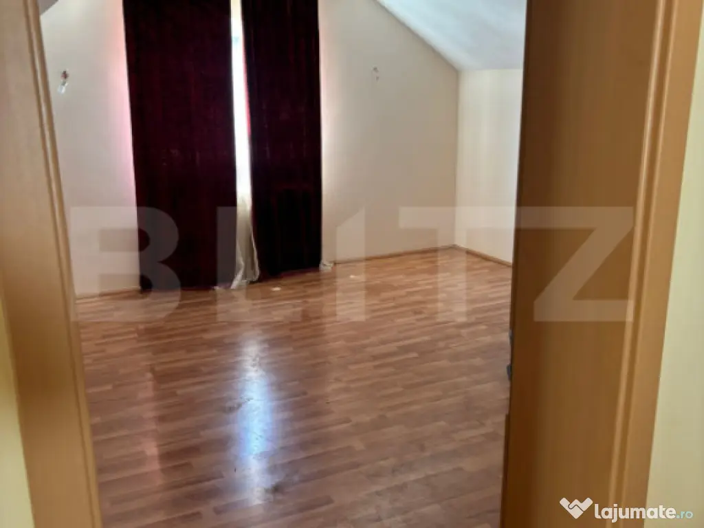 Casă de vânzare în Dumbrăvița – locație centrală