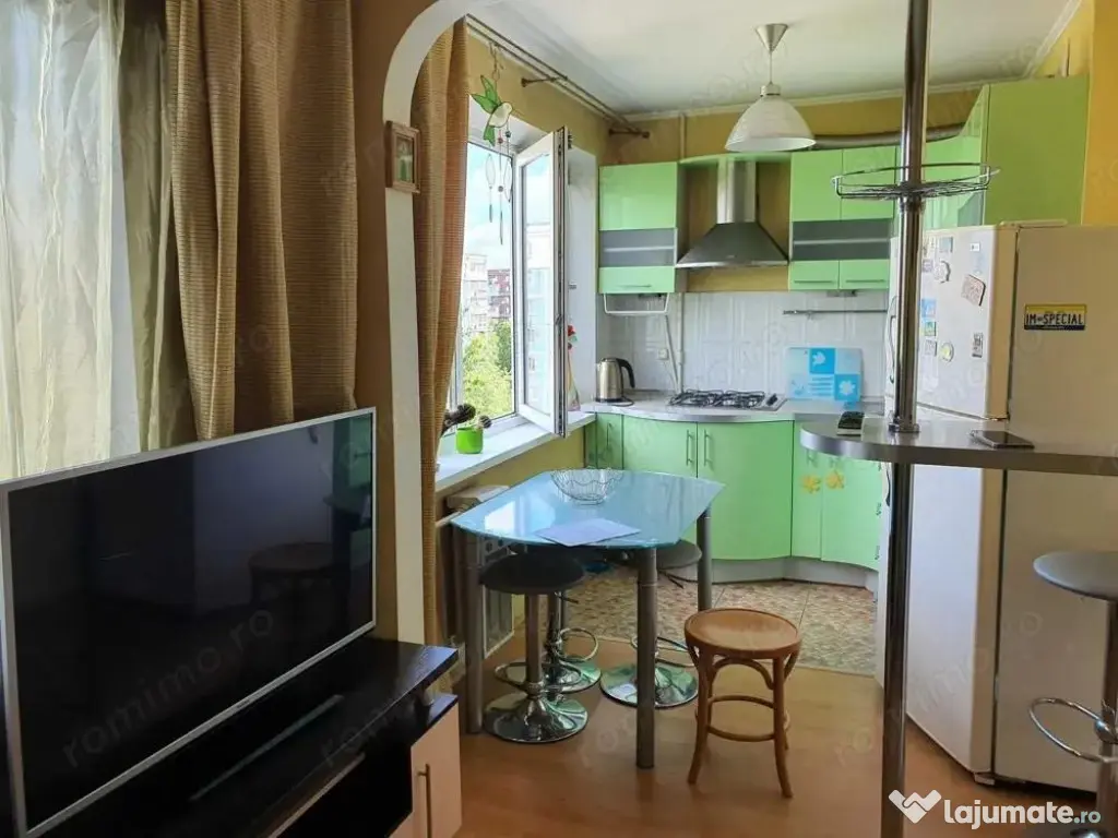 Apartament cu 2 camere in zona Izvor