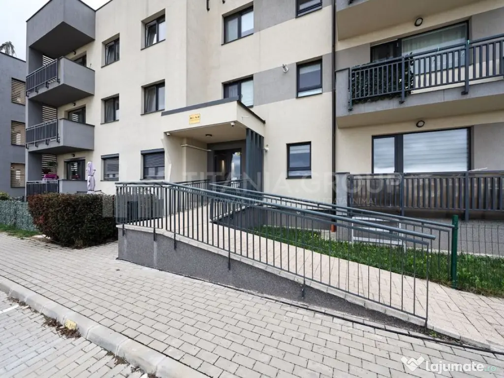 Apartament cu 3 camere, 2 bai, mobilat lux , parcare - zo... 