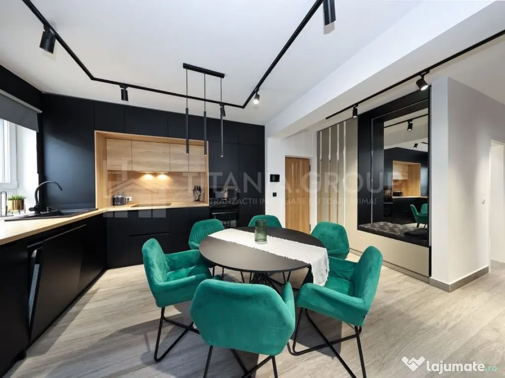 Apartament cu 3 camere, 2 bai, mobilat lux , parcare - zo... 