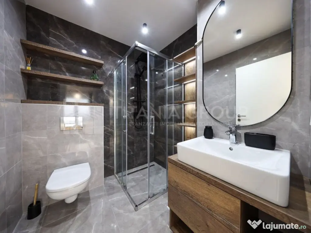 Apartament cu 3 camere, 2 bai, mobilat lux , parcare - zo... 