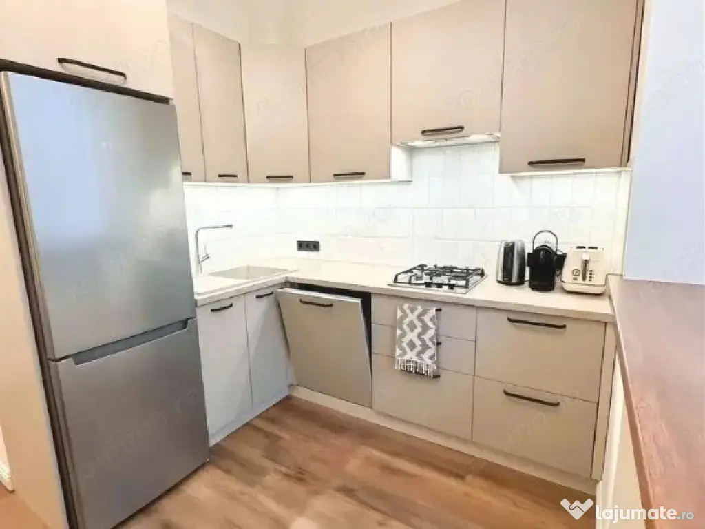 Garsoniera in zona Izvor