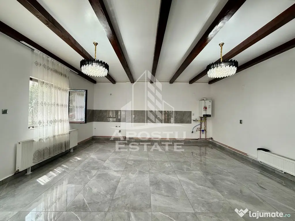 Casa individuala pe 2 fronturi stradale, renovata complet...