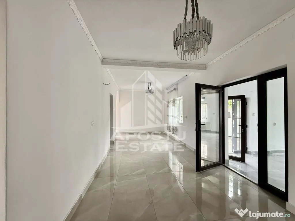 Casa individuala pe 2 fronturi stradale, renovata complet...