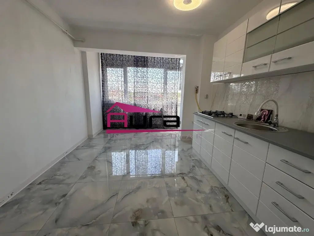 Apartament 3 camere Str.Sabinelor 