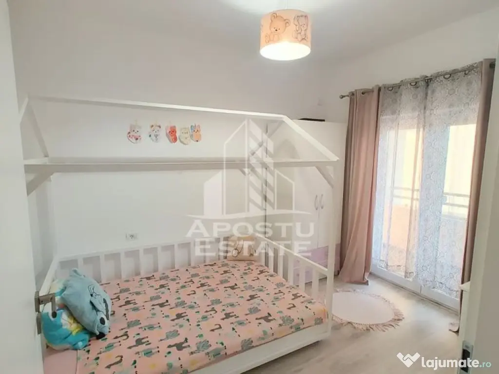 Casa individuala, 5 camere , 3 bai,2 balcoane ,acces auto...