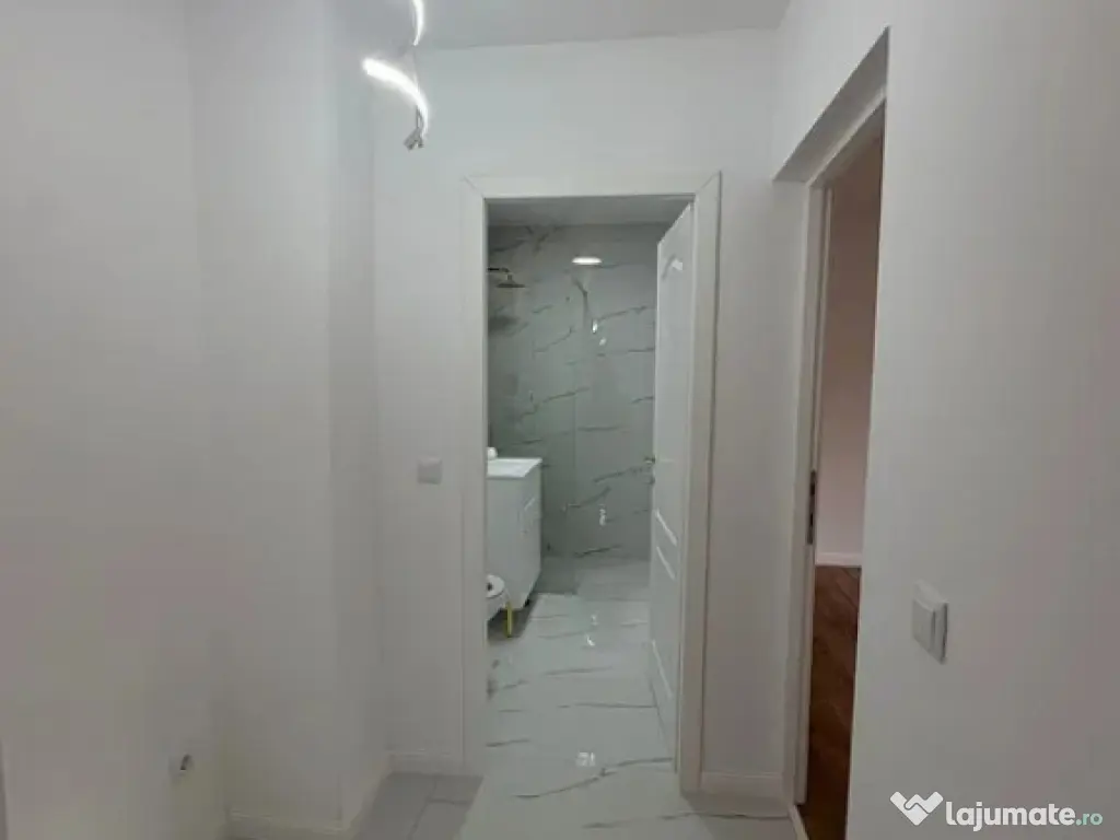 Apartament Cu 2 Camere Parter Inalt - Zona Burdujeni