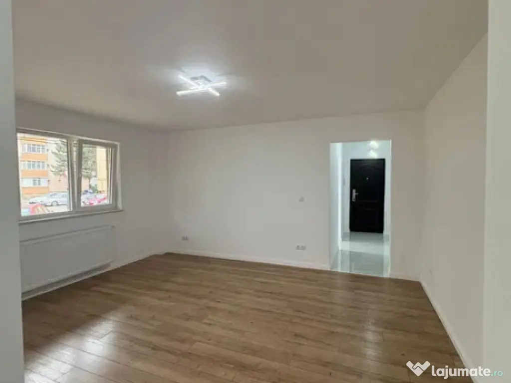 Apartament Cu 2 Camere Parter Inalt - Zona Burdujeni