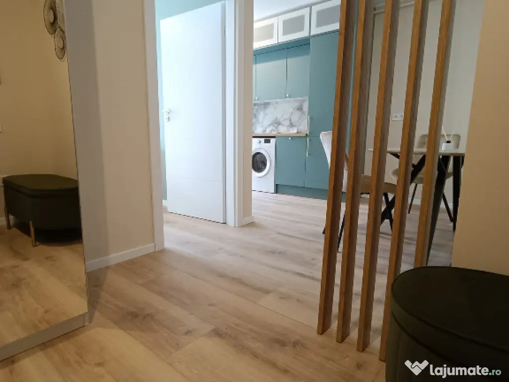 Apartament cu 3 camere, finisat,mobilat,utilat, zona Eroilor